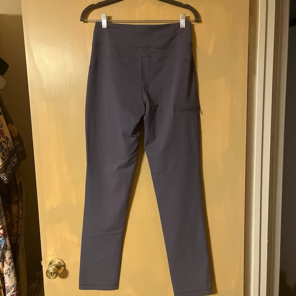 Duluth Trading Co Women's NoGA Classic Slim Leg Pants - Picture 5 of 8